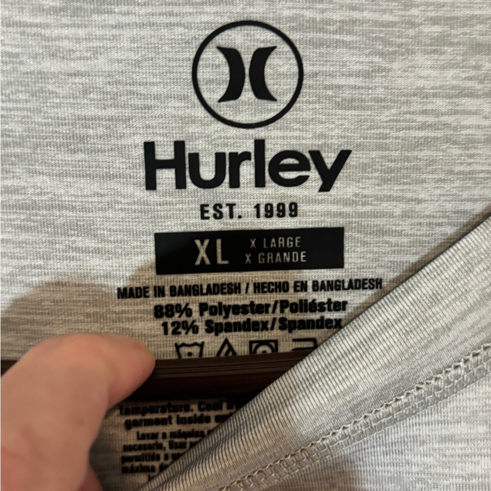 Hurley Men’s XL Gray Long Sleeve Shirt Blue Writing Casual Dri Fit Material - Picture 4 of 8